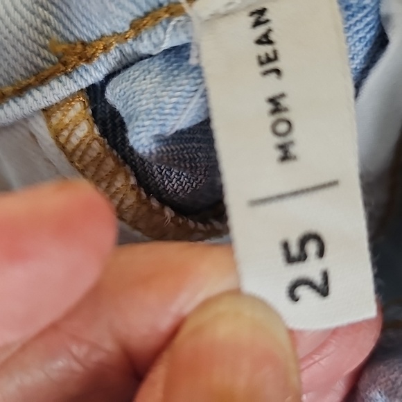 Pacson Mom Two-Tone Blue Jeans. High Rise. Straight Leg. Size 25 - Picture 9 of 9